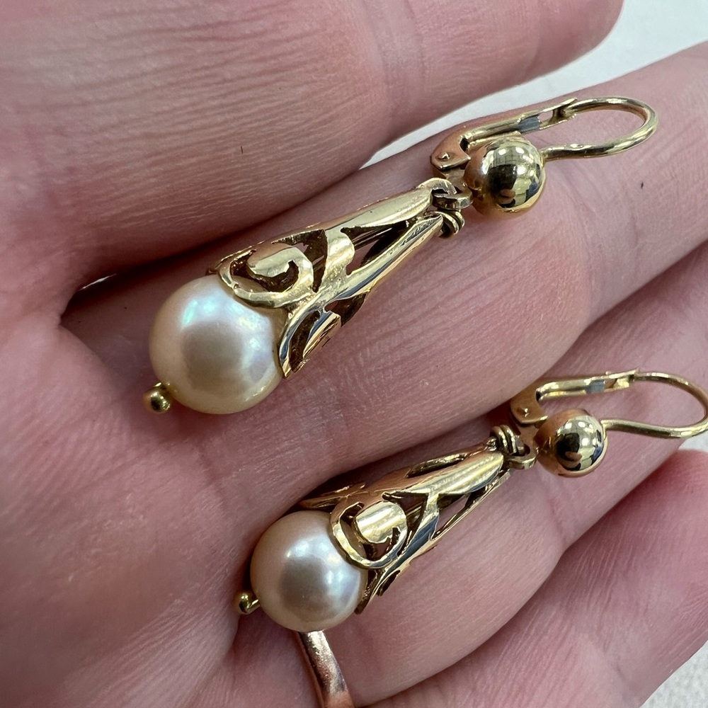 18K yellow gold and pearls vintage 1960’s Corletto dangle estate earrings 4.6g